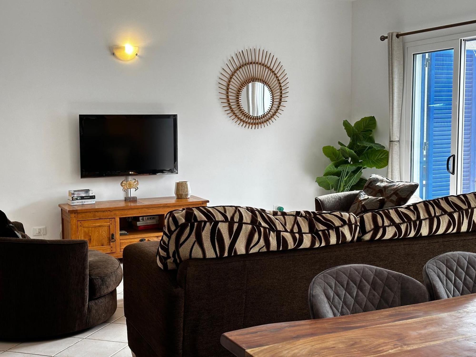 Leme Bedje Two Bedroom - By Bobbywashere Санта-Марія Екстер'єр фото